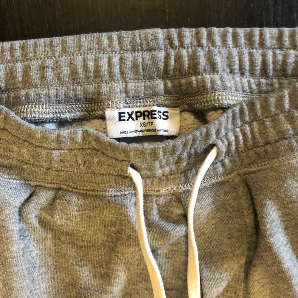 Express Pants - Picture 5 of 5